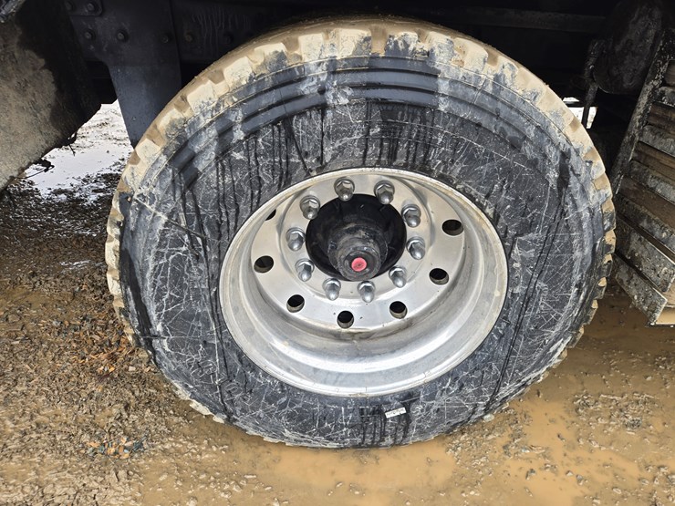 massey-ferguson-8-image-155