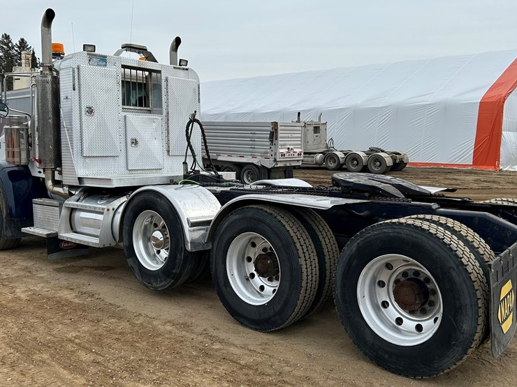 2006-caterpillar-c15-image-3