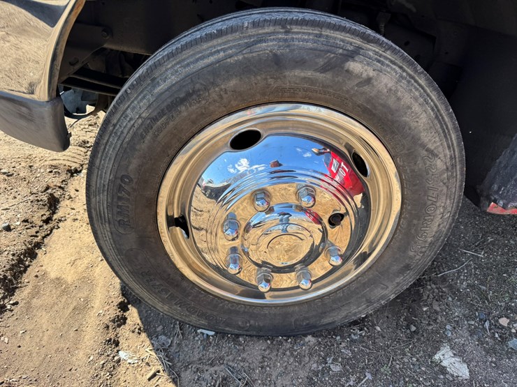 1999-ford-f550-image-55