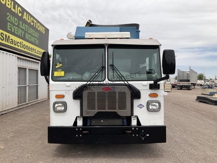 2018-peterbilt-520-image-2