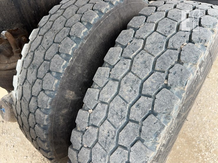 2005-kenworth-t800-image-16