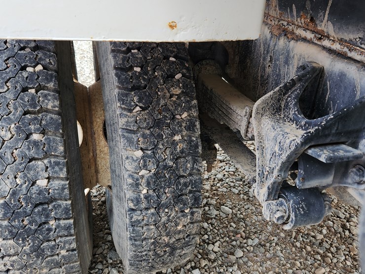 2006-ford-f650-image-28