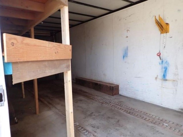 2015-discovery-24-ft-t/a-enclosed-trailer-1d9r1202-image-35