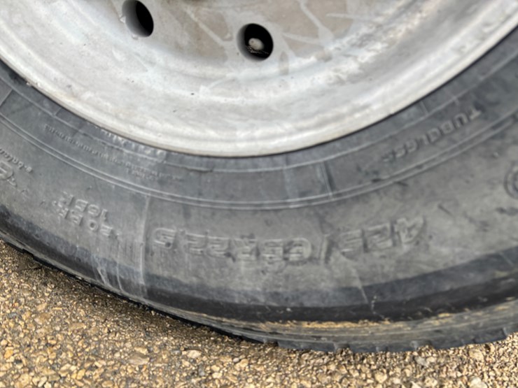 2004-kenworth-w900-image-96