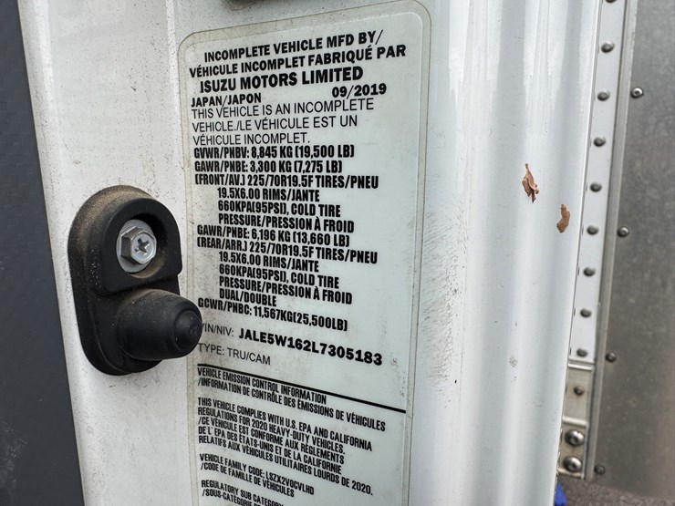 2019-isuzu-nrr-image-58