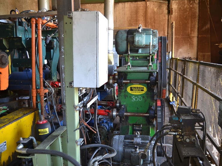 newman-16-knife-motorized-planer-w/-150hp-motor-on-top-head-w/-75hp-motor-on-bottom-head-w/-20hp-motor-of-drive-rolls-image-8