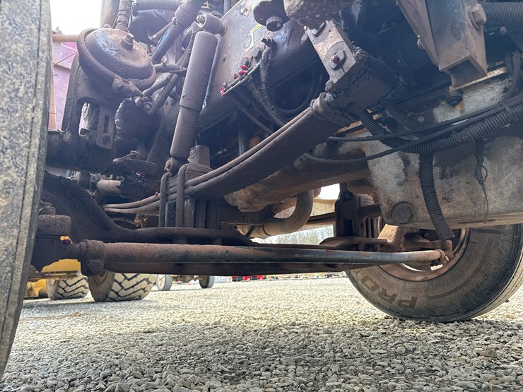 2004-peterbilt-378-image-32