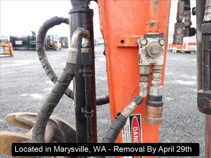 2016-kubota-kx040-4-image-27