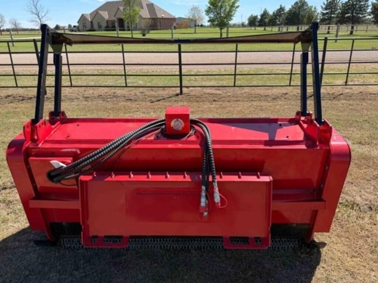 future-skid-steer-mulchure-image-4