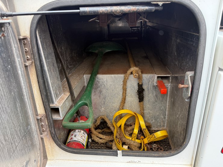 2018-ford-f550-image-14