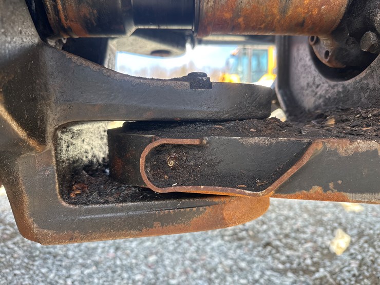 deere-1110e-image-29