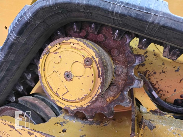 2023-caterpillar-259d3-image-33