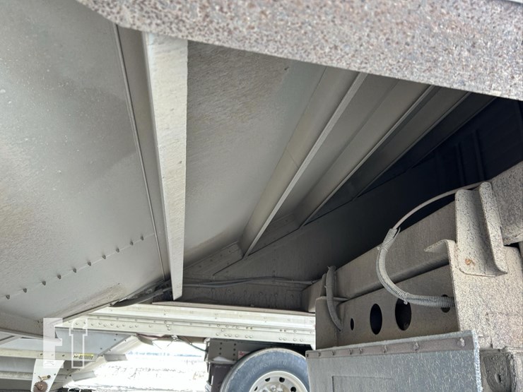 2009-wilson-grain-trailer-image-77