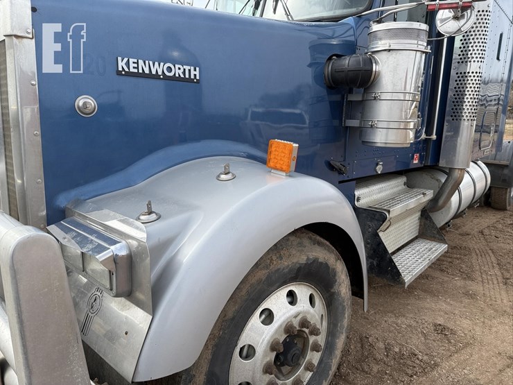 2005-kenworth-w900-image-35