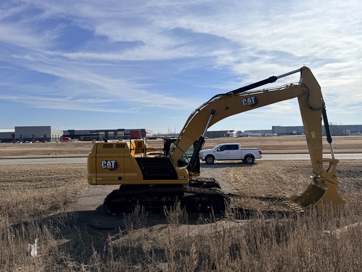 #1968-•-caterpillar-excavator-image-7