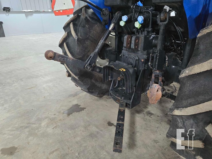 new-holland-tn75a-image-9