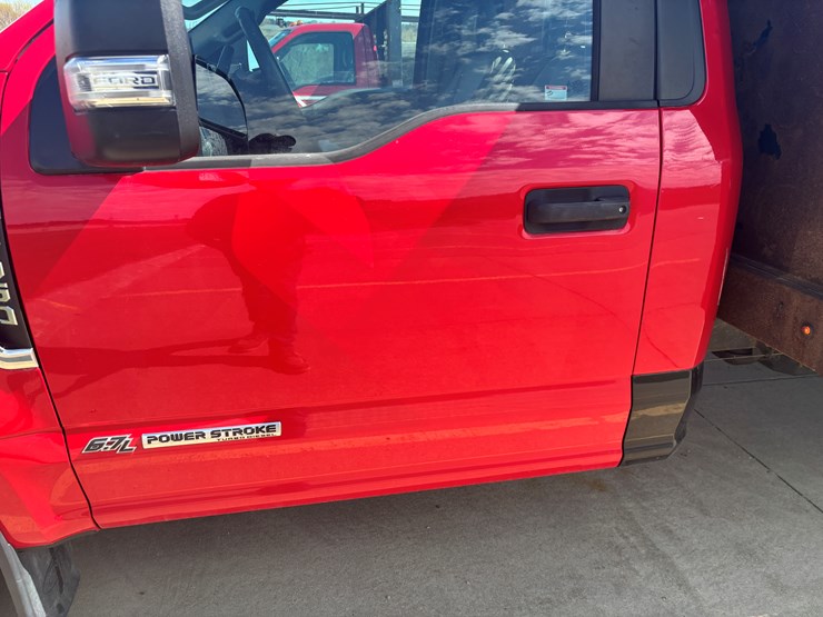 2017-ford-f350-image-10