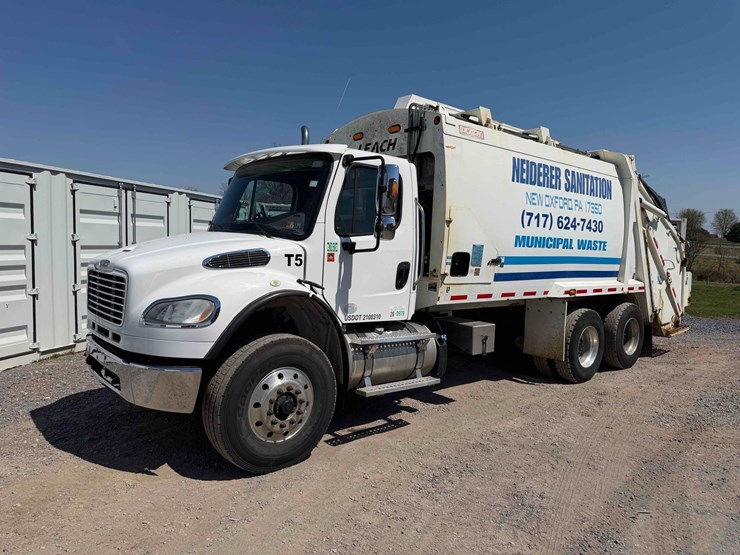 2018-freightliner-tandem-axle-trash-truck-image-1