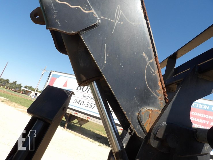 2017-sky-trak-10042-image-27