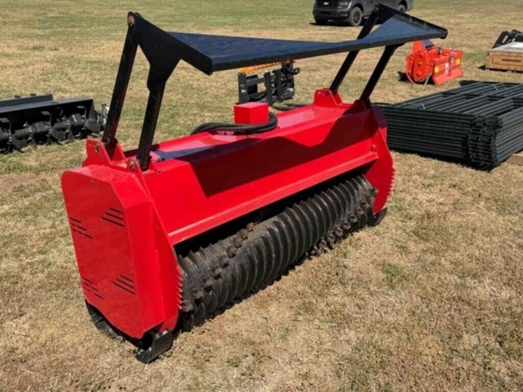 future-skid-steer-mulchure-image-2