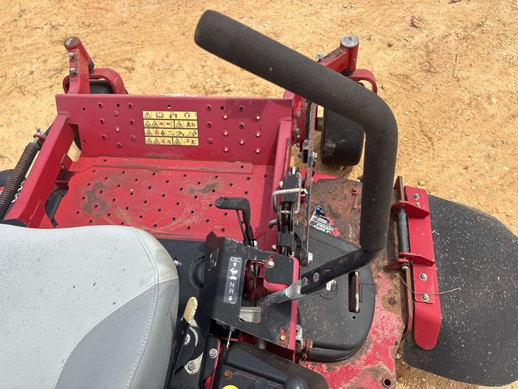 2017-toro-"300-series"-60"-zero-turn-mower-(1,441-hours)-image-9