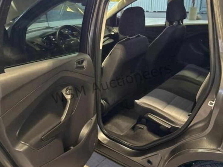 2017-ford-escape-image-25