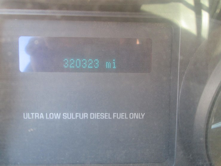 2011-ford-f250-image-38