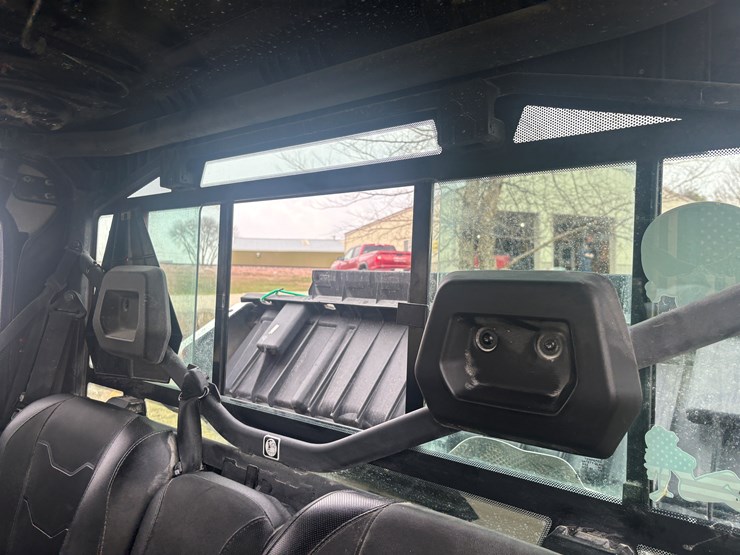 #2311-•-2023-can-am-hd-9-defender-xt-4x4-utv-image-36