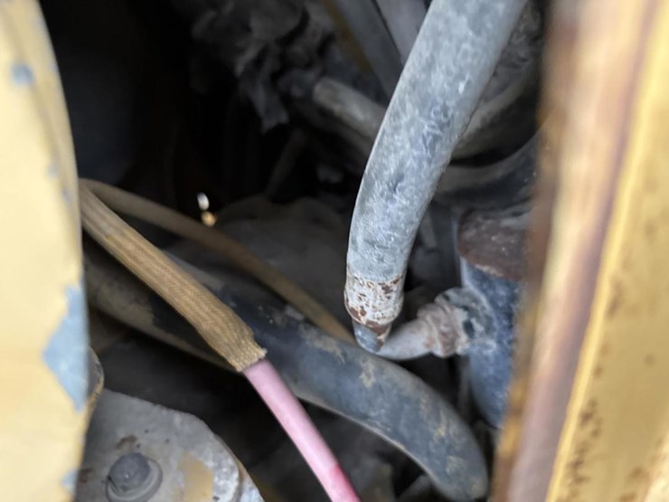 2006-caterpillar-d5n-lgp-image-17