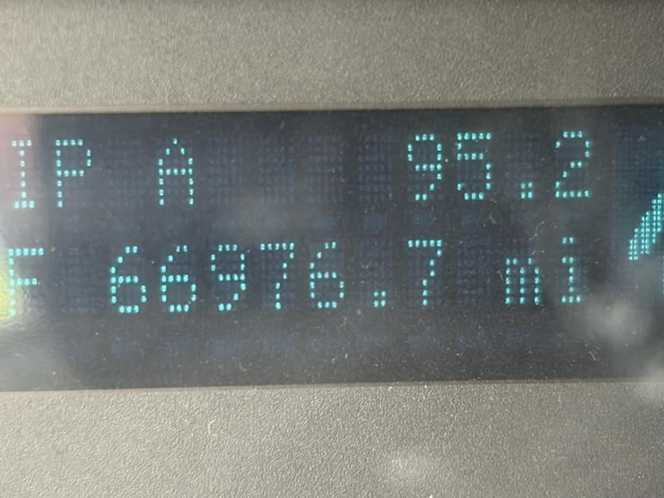 2011-ford-f550-image-12