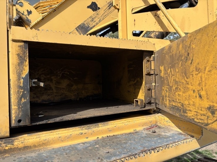 2002-john-deere-2054-image-26