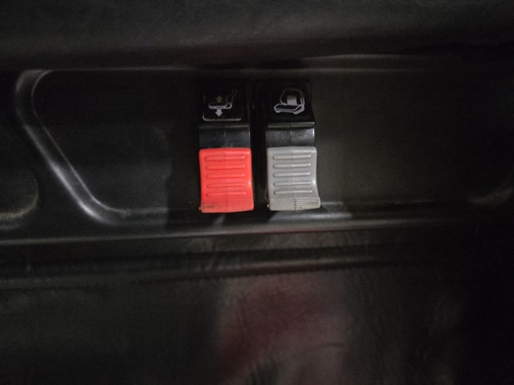 2015-kenworth-t680-image-59