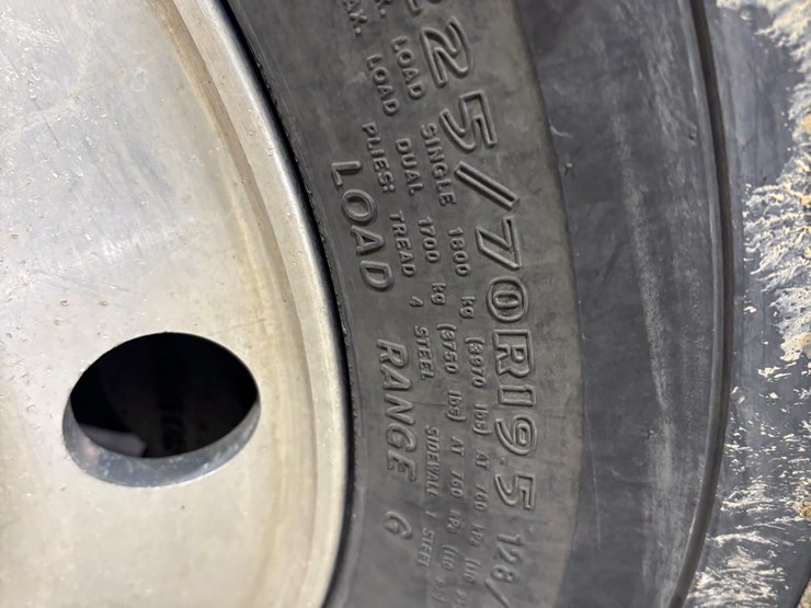 #2331-•-2022-chevrolet-5500-hd-flatbed-truck-image-78