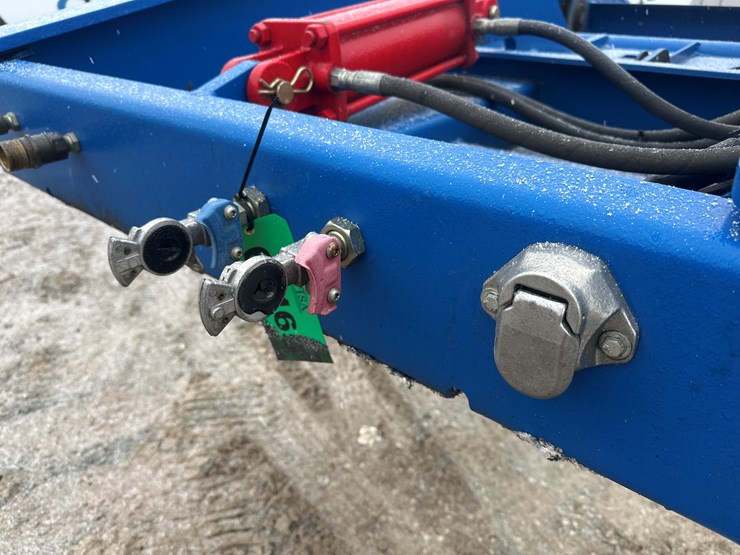 2022-globe-lowboy-image-8