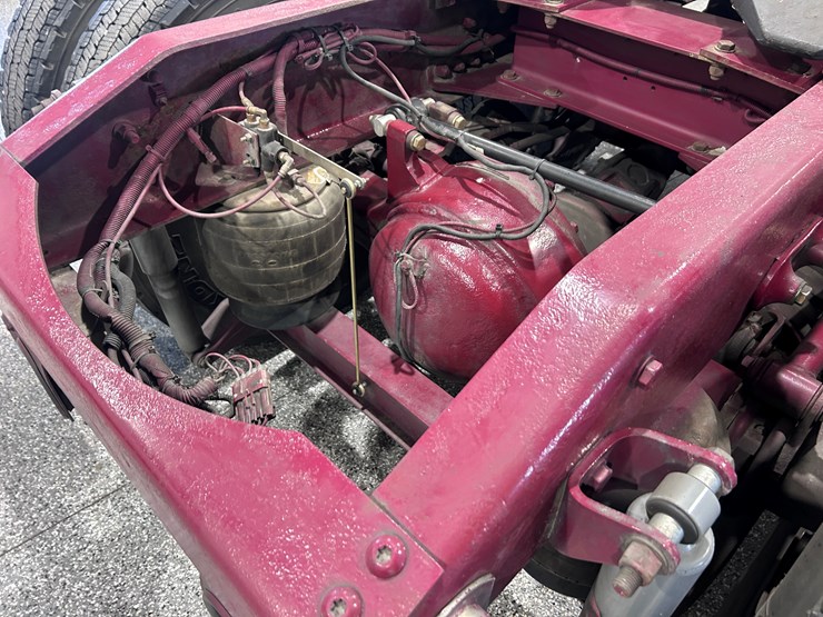 2007-peterbilt-379-image-33