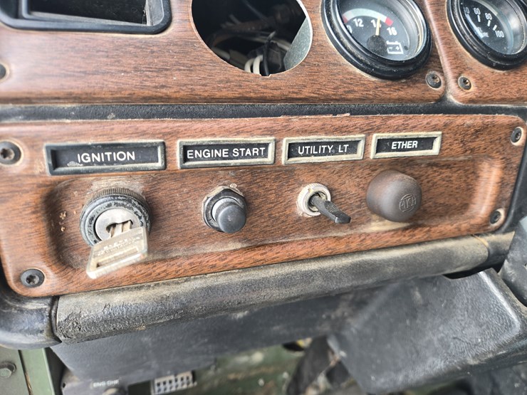 1992-massey-ferguson-8-image-72