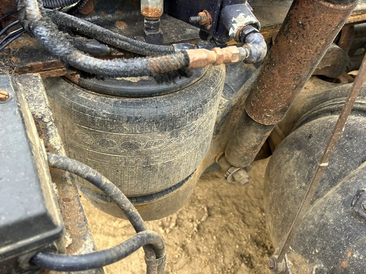 2006-caterpillar-c15-image-45