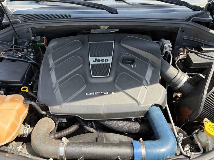 2015-jeep-grand-cherokee-image-10