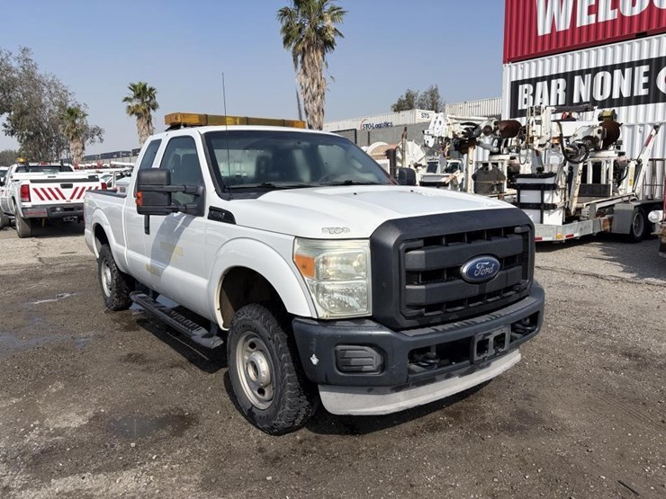 2011-ford-f250-image-2