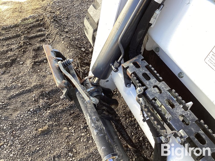 2022-bobcat-t770-image-13