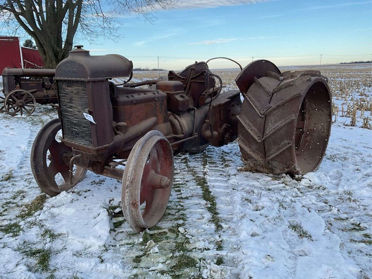 fordson-(england)-with-hamilton-rear-end-image-1