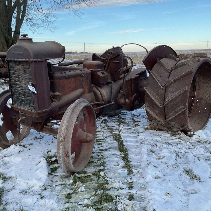 Fordson (England) with Hamilton Rear End
