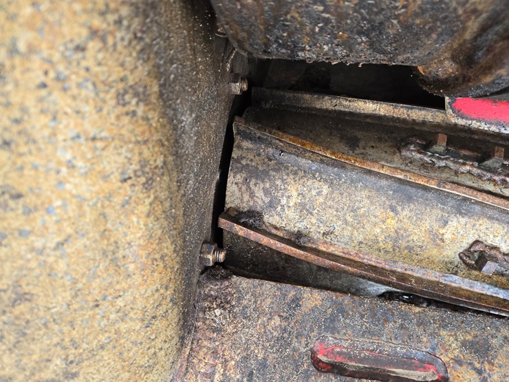 1994-massey-ferguson-8-image-38