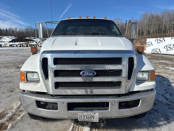 2012-ford-f650-image-8