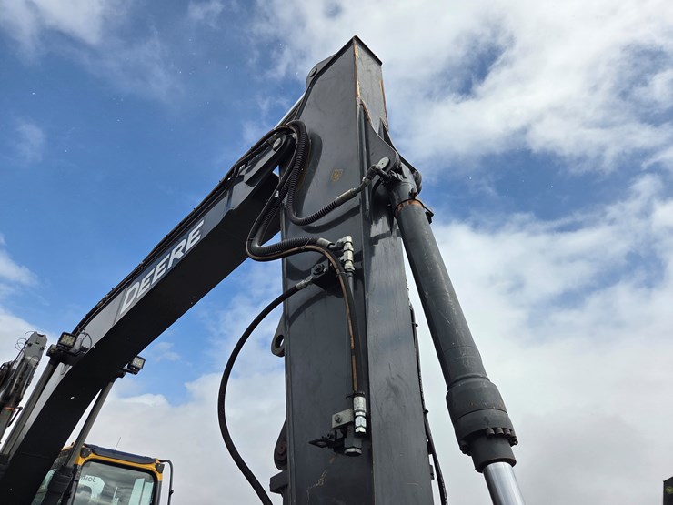 deere-160g-lc-image-18