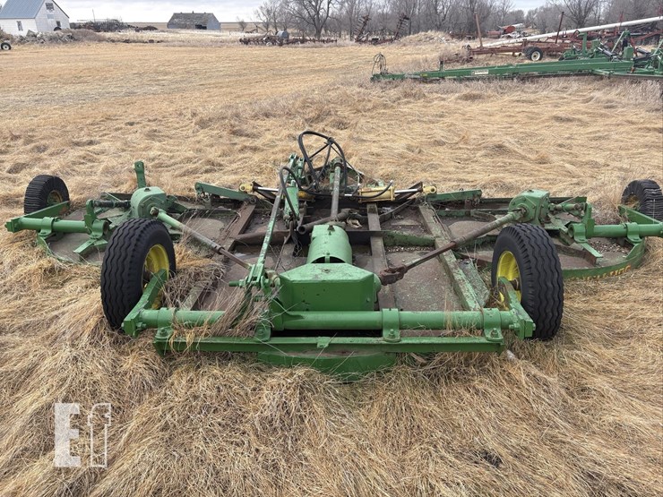 john-deere-finish-mower-2479-image-1