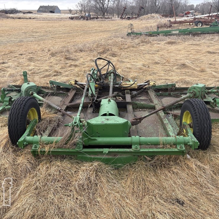 JOHN DEERE FINISH MOWER 2479