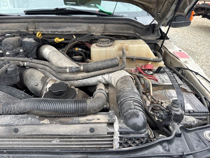 2015-ford-f550-image-13