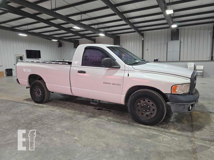 2004-dodge-ram-1500-image-2