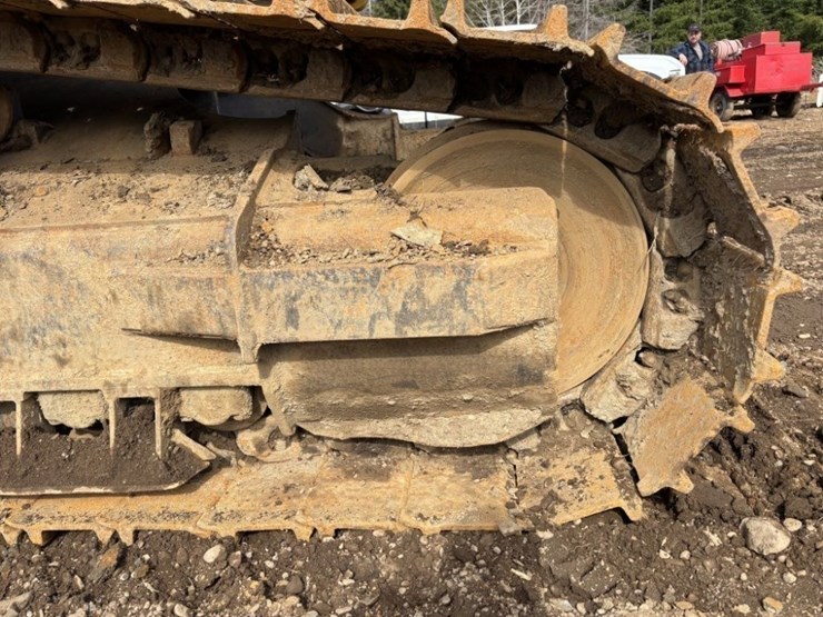 caterpillar-330c-image-16